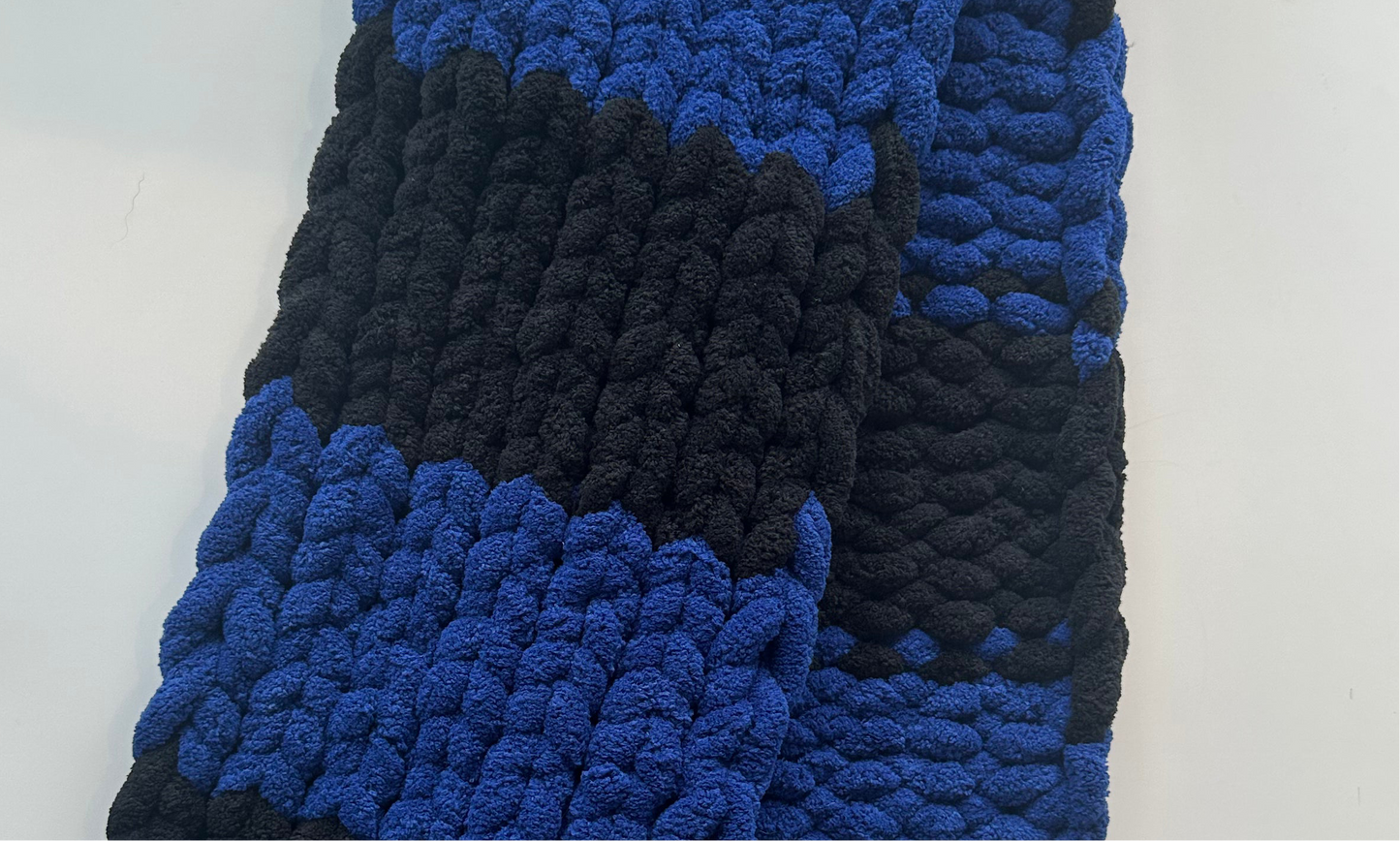 Chunky Knit Scarf Black & Blue
