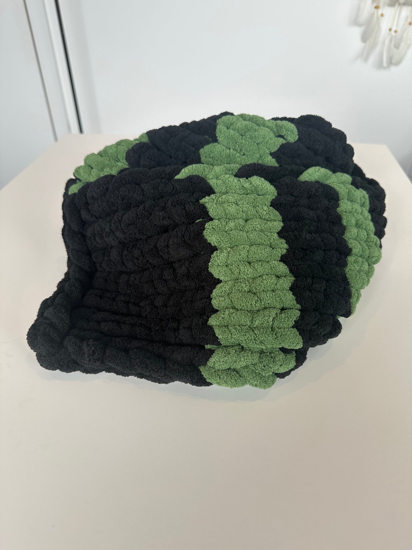 Chunky Knit Scarf Black & Green